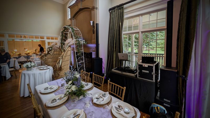 Indoor reception with uplighting